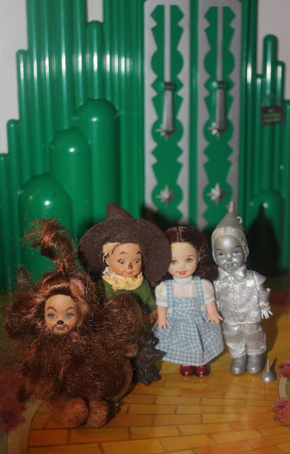 Wizard of oz toy top set
